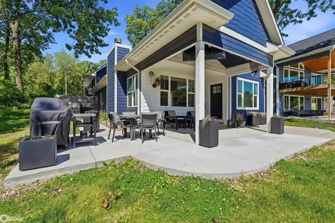 207 Woodland Road Montezuma IA 50171