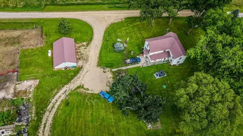 2724 102nd Avenue Wheatland IA 52777