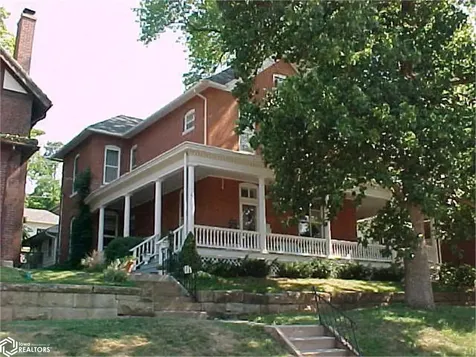 631 Avenue D Fort Madison IA 52627