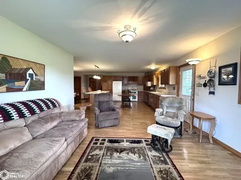 12181 Arapaho Drive Moravia IA 52571
