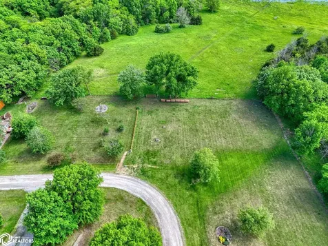12181 Arapaho Drive Moravia IA 52571