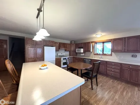 12181 Arapaho Drive Moravia IA 52571
