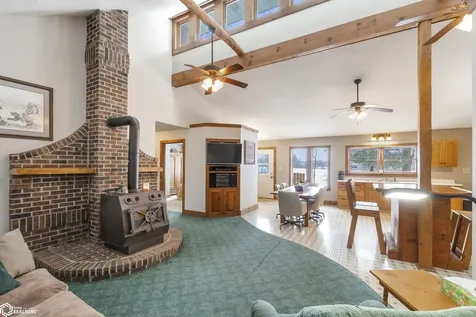 3251 Brandon Diagonal Boulevard Brandon IA 52210