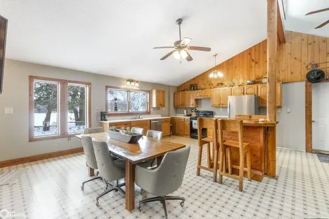 3251 Brandon Diagonal Boulevard Brandon IA 52210