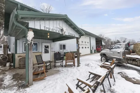 3251 Brandon Diagonal Boulevard Brandon IA 52210