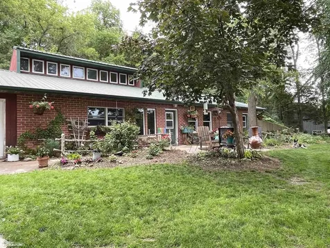 3251 Brandon Diagonal Boulevard Brandon IA 52210