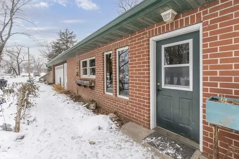 3251 Brandon Diagonal Boulevard Brandon IA 52210