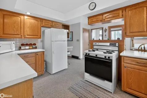 103 Crestview Drive Marshalltown IA 50158