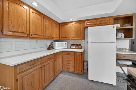 103 Crestview Drive Marshalltown IA 50158