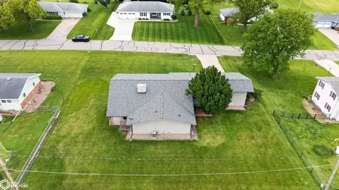 103 Crestview Drive Marshalltown IA 50158
