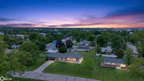 103 Crestview Drive Marshalltown IA 50158