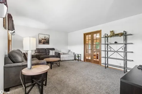 5515 Ferres Lane Burlington IA 52601