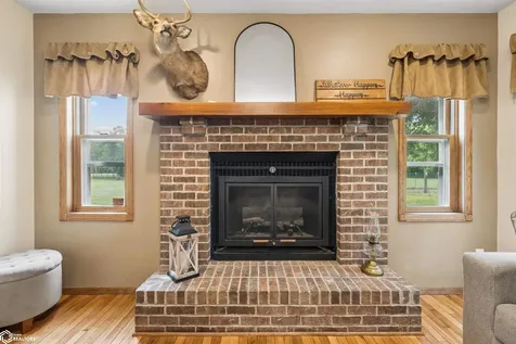 5515 Ferres Lane Burlington IA 52601