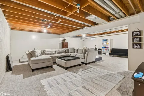 5515 Ferres Lane Burlington IA 52601