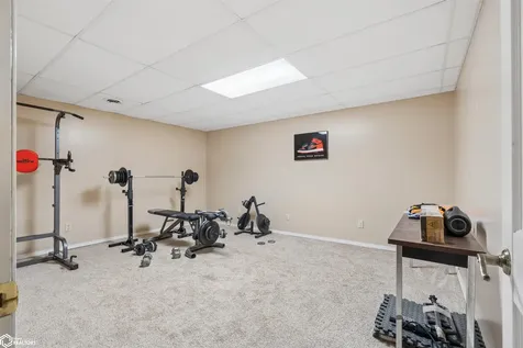 5515 Ferres Lane Burlington IA 52601