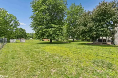 5515 Ferres Lane Burlington IA 52601