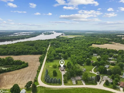 5515 Ferres Lane Burlington IA 52601