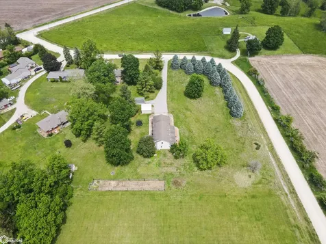 5515 Ferres Lane Burlington IA 52601