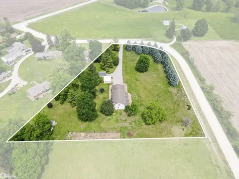 5515 Ferres Lane Burlington IA 52601