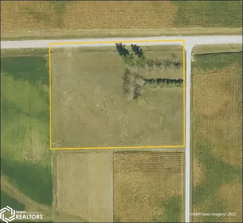 898 Henik Road Mount Vernon IA 52314