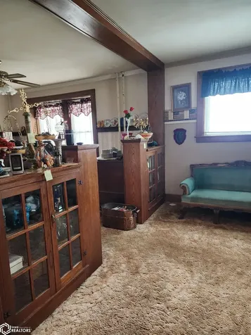203 S Wooster Algona IA 50511
