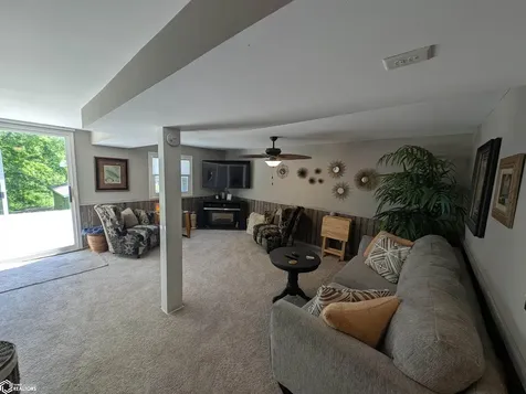 1363 Wilson Avenue Brooklyn IA 52211