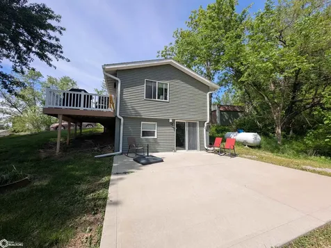 1363 Wilson Avenue Brooklyn IA 52211