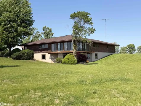 2541 290th Street Montrose IA 52639
