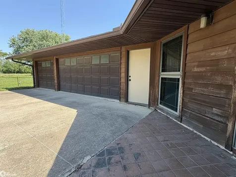 2541 290th Street Montrose IA 52639