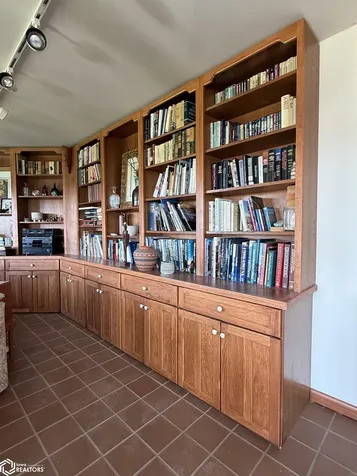 2541 290th Street Montrose IA 52639