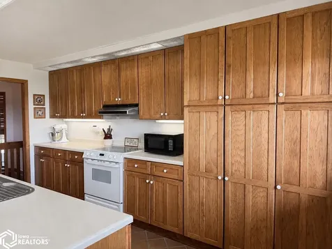 2541 290th Street Montrose IA 52639