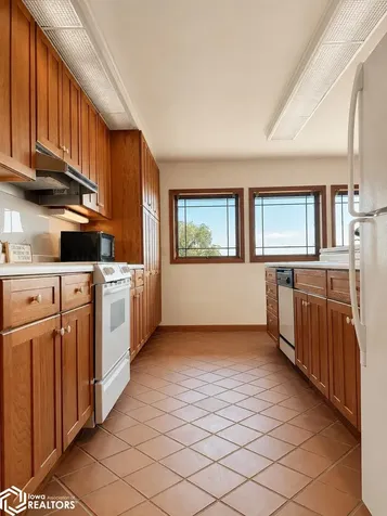 2541 290th Street Montrose IA 52639