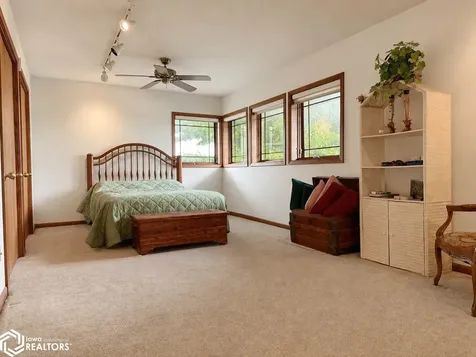 2541 290th Street Montrose IA 52639