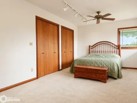2541 290th Street Montrose IA 52639