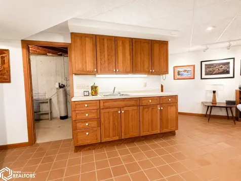 2541 290th Street Montrose IA 52639