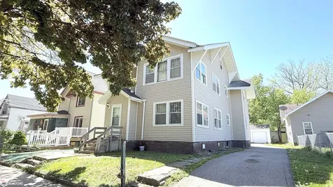 321 3rd Street NW Mason City IA 50401