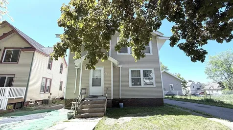 321 3rd Street NW Mason City IA 50401