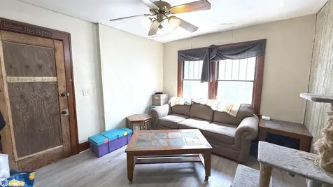 321 3rd Street NW Mason City IA 50401