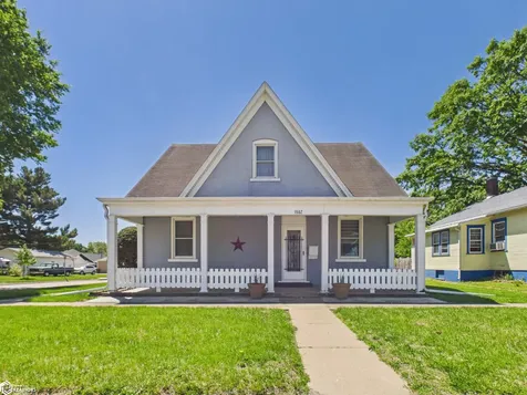 1502 Avenue C Fort Madison IA 52627