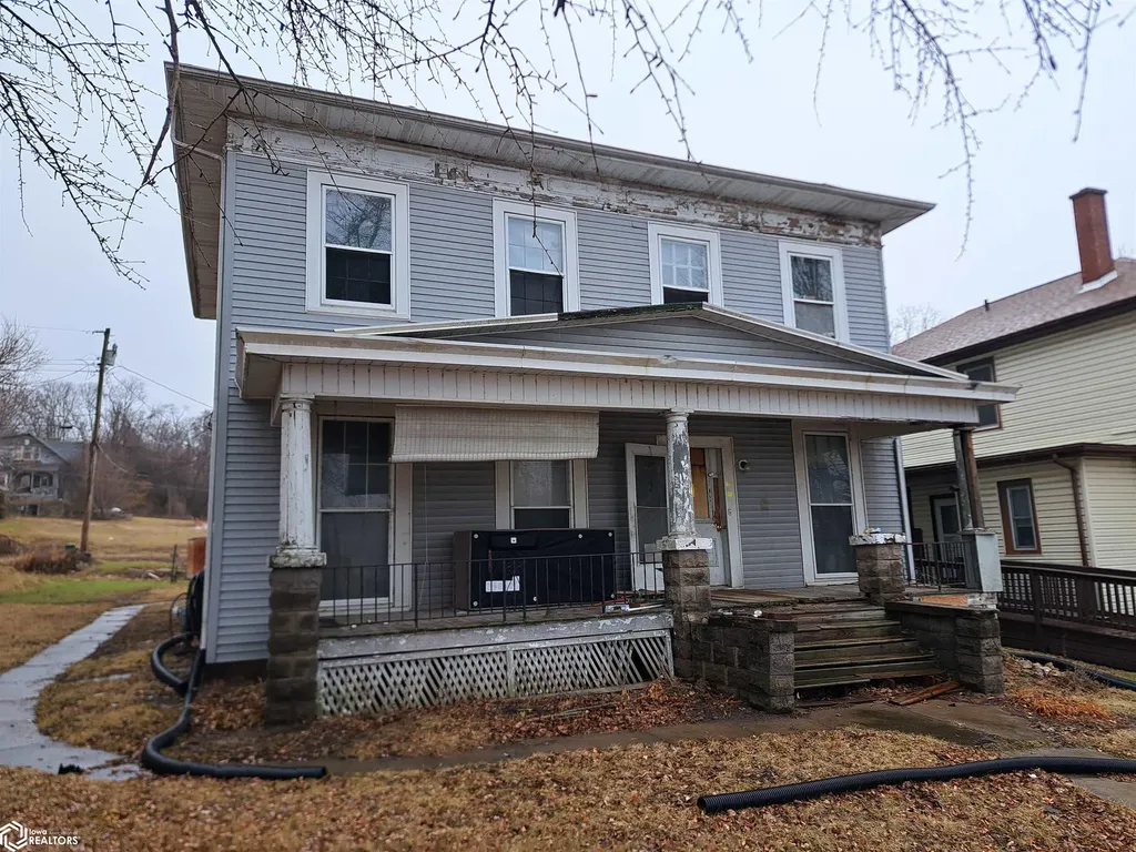 105 S 6th Street Burlington IA 52601
