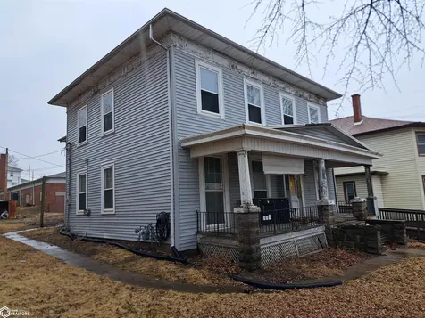 105 S 6th Street Burlington IA 52601