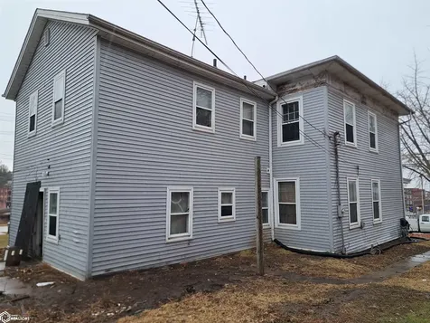 105 S 6th Street Burlington IA 52601