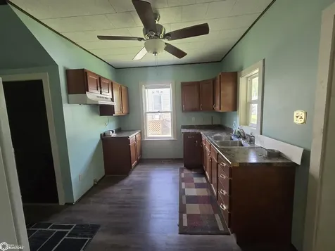 302 N Van Buren Avenue Ottumwa IA 52501
