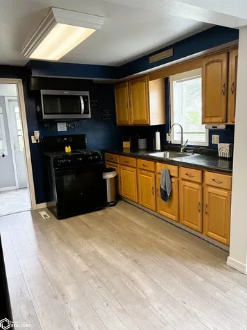 703 E Main Street Brooklyn IA 52211