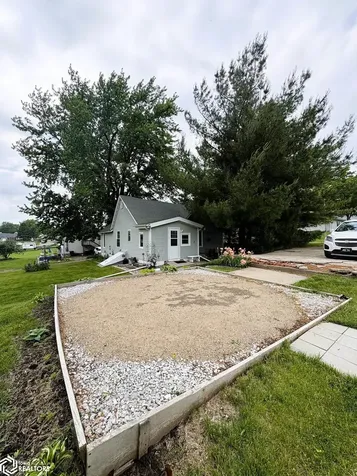 703 E Main Street Brooklyn IA 52211