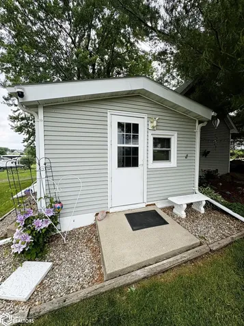 703 E Main Street Brooklyn IA 52211