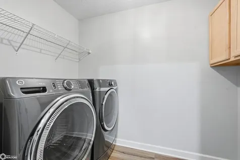 1079 74th Street NE Cedar Rapids IA 52402