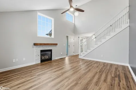 1079 74th Street NE Cedar Rapids IA 52402