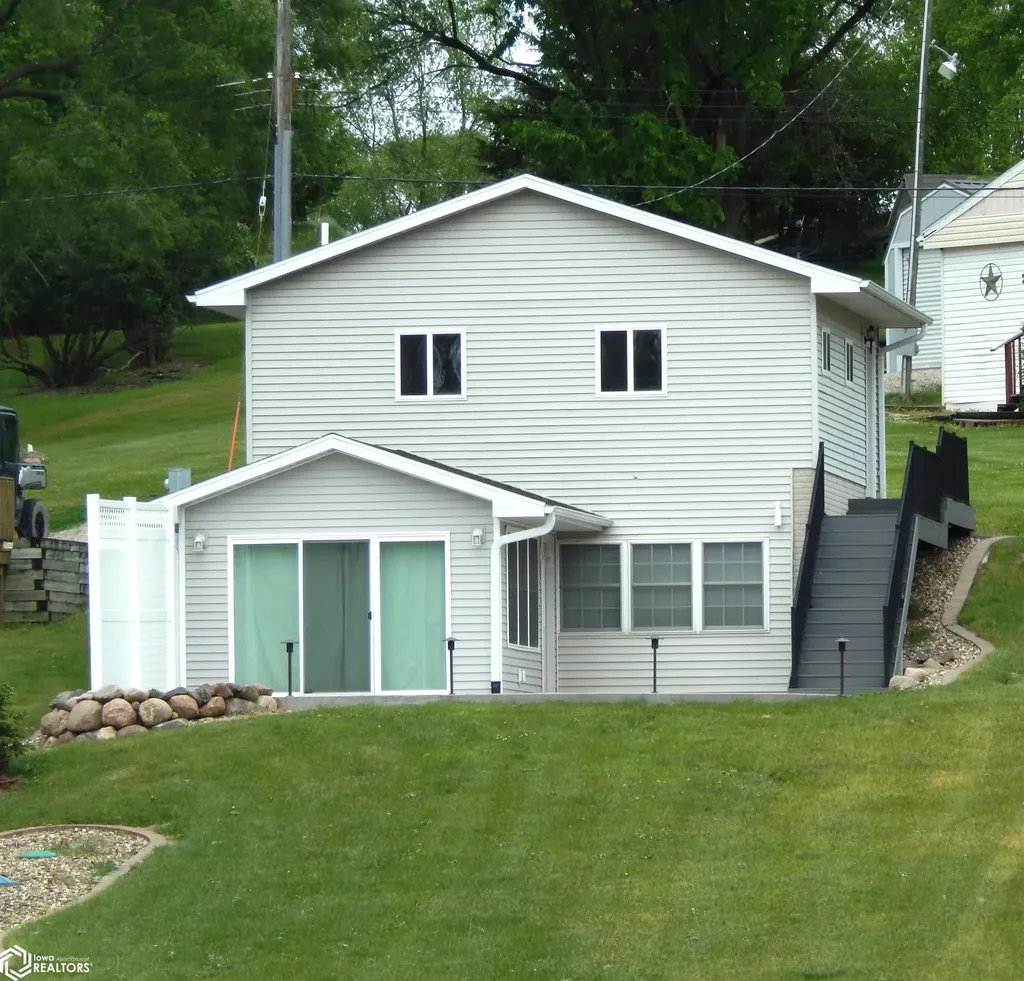 210 Eastside Lane Montezuma IA 50171-0751
