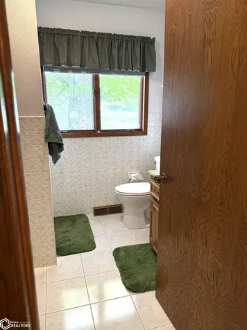 201 W 4th Street Packwood IA 52580